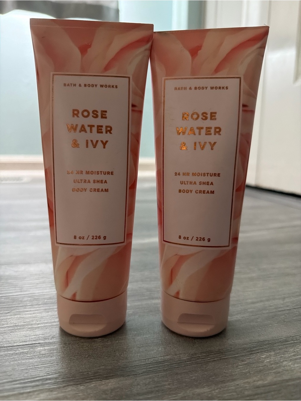 Bath & Body Works Rose Water & Ivy Body Cream - Pale Pink